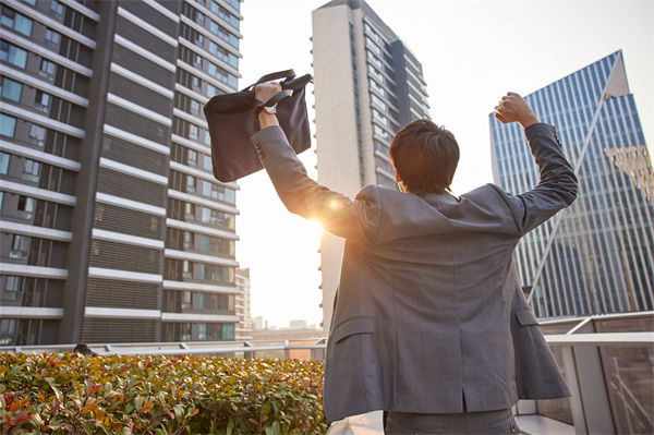 企業(yè)文化分析：為什么越來(lái)越多年輕人愛(ài)上丑娃娃？