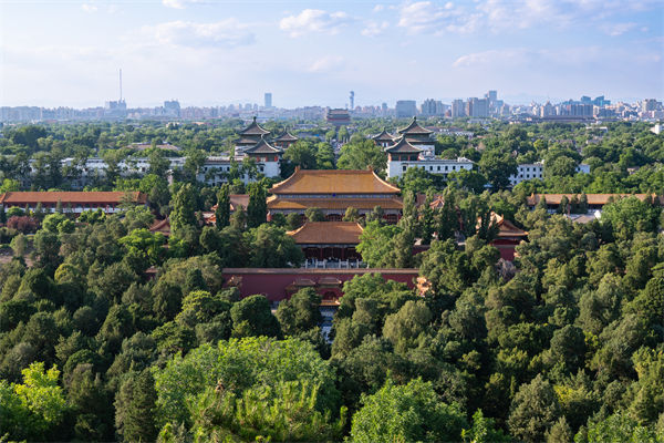 多家公司通知帶薪放假看閱兵，績效管理有何啟示？