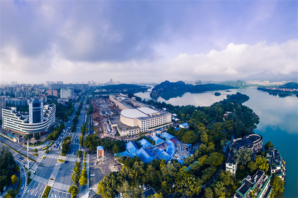 企業(yè)陷戰(zhàn)略迷茫難尋增長路，肇慶戰(zhàn)略咨詢公司能指明方向嗎？